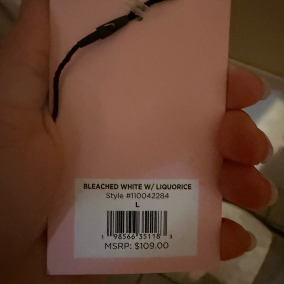 2 Piece - Juicy Couture White Tee with Rhinestone Logo - Picture 3 of 3